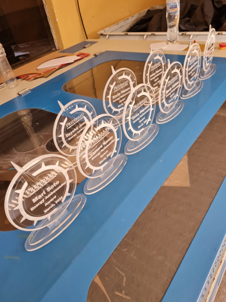 ACRILICOS ROTULOS PODIUM EXHIBIDORES RECONOCIMIENTOS IMPRESION DIGITAL ROTULOS LAPARAS BUZONES MDF PVC GUATEMALA, CHIMALTENANGO, ANTIGUA GUATEMALA