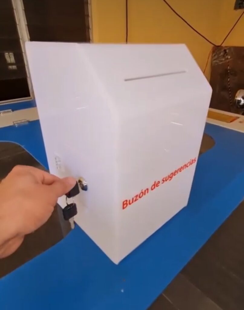  BUZONES ACRILICOS ROTULOS PODIUM EXHIBIDORES RECONOCIMIENTOS IMPRESION DIGITAL ROTULOS LAPARAS BUZONES MDF PVC GUATEMALA, CHIMALTENANGO, ANTIGUA GUATEMALA